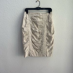 Cream Skirt 
Bizz 
Size: Medium